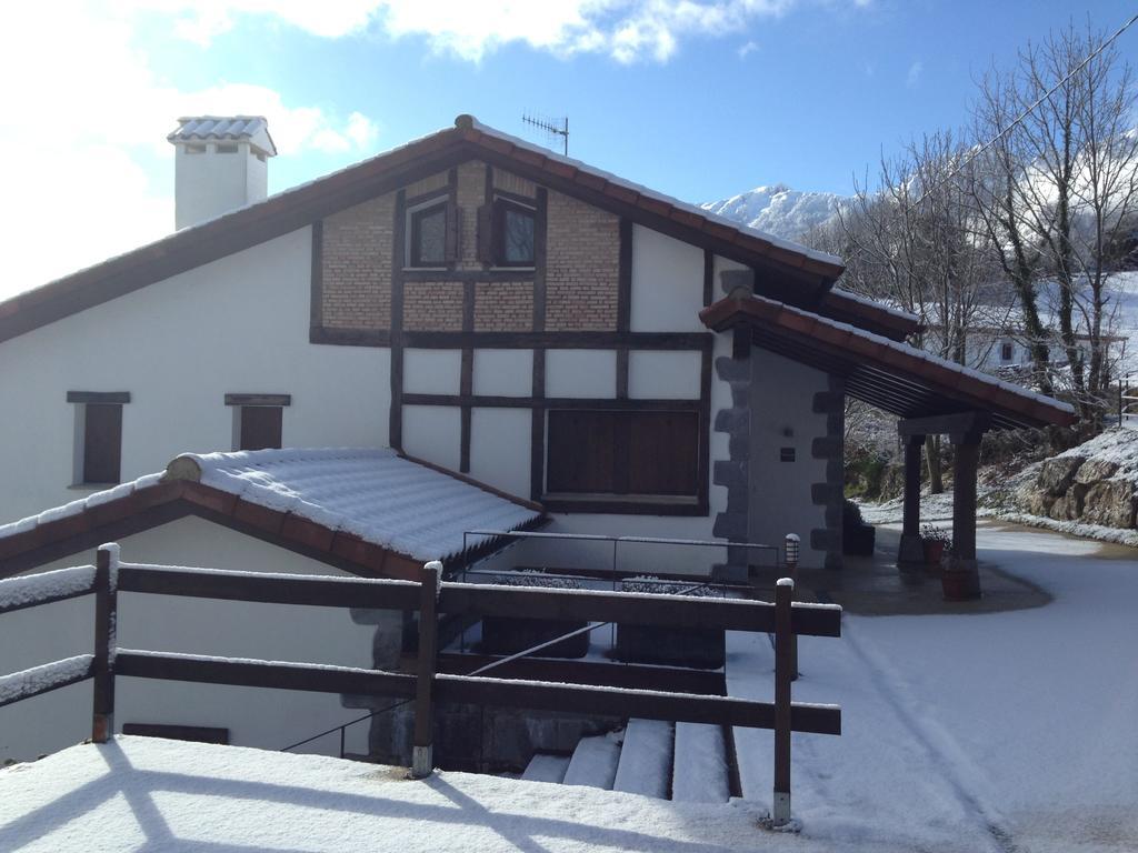 Casa Rural Balerdi Pensionat Azcárate Exteriör bild